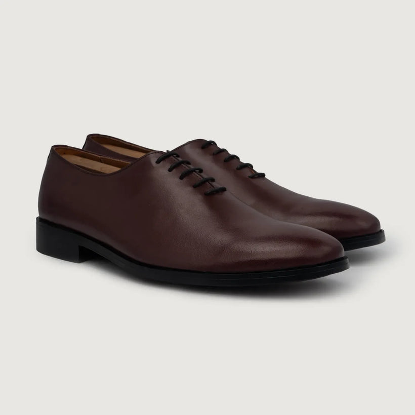 Director Wholecut Bordeaux Leather Shoes da Uomo