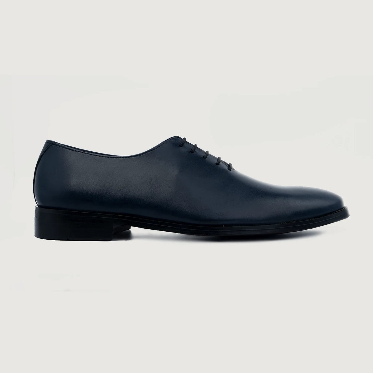 Midnight Blue Full-Grain leather Goods - Vista posteriore con spalle definite e orlo pulito