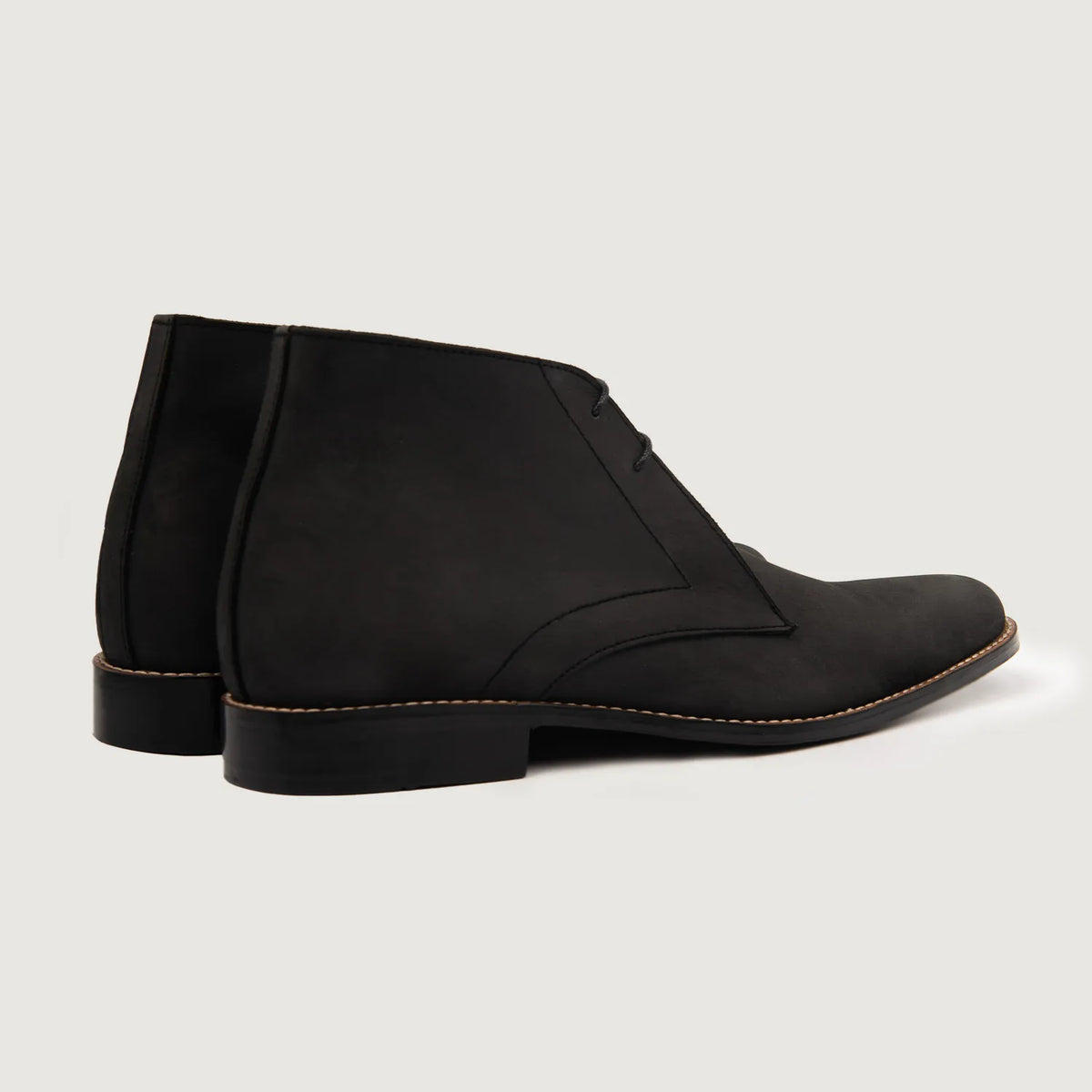 Corry Chukka Nero Nubuck Stivali in pelle da Uomo For Men - Contrafforte tallone rinforzato & doppie cuciture di precisione