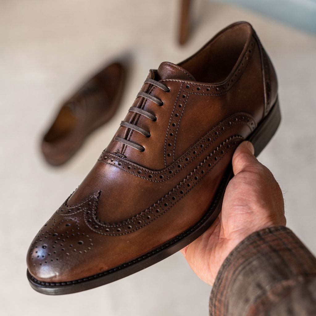 Tailored Rib Cuffs & Hem Craftsmanship Construction Detail on Aviator Cannella Scarpe in pelle da Uomo