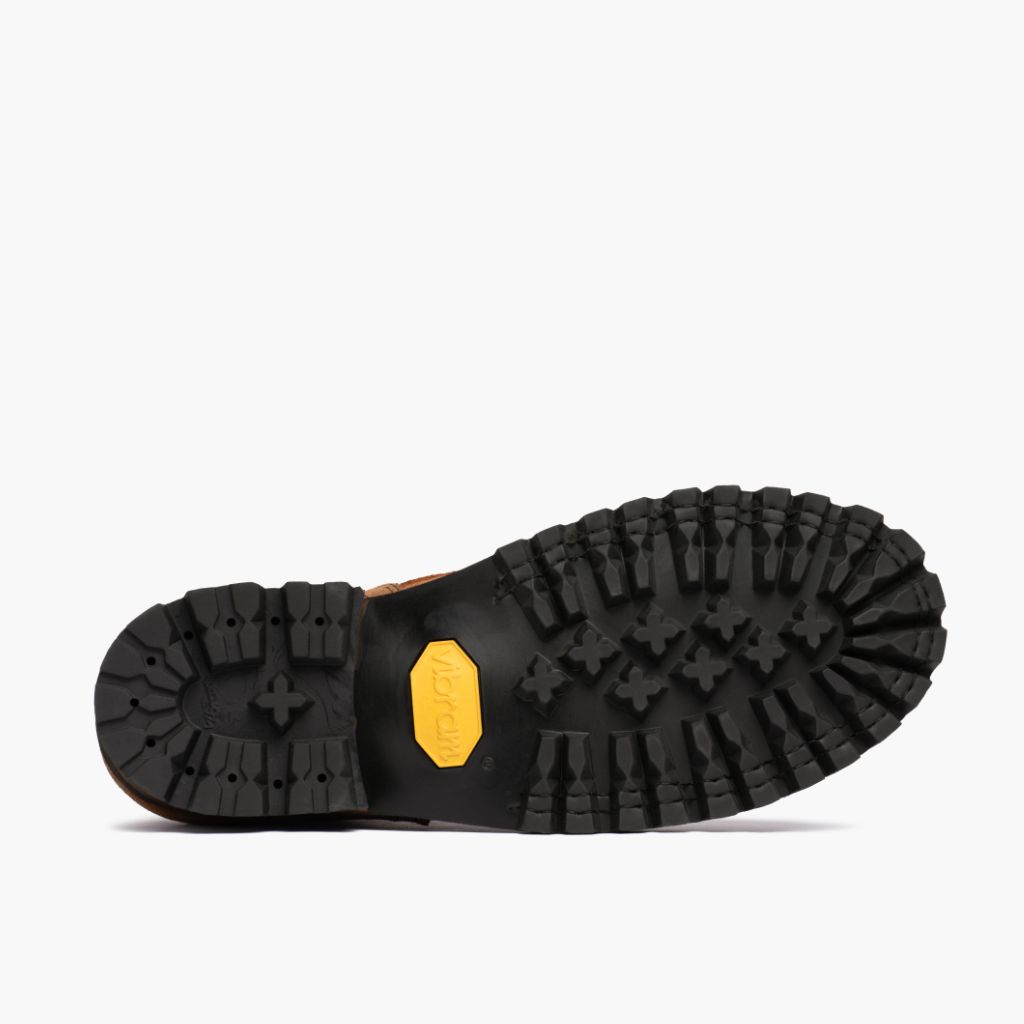 High-Traction Rubber Outsole & Lug Tread Pattern on Challenger Badland Stivali in pelle da Uomo