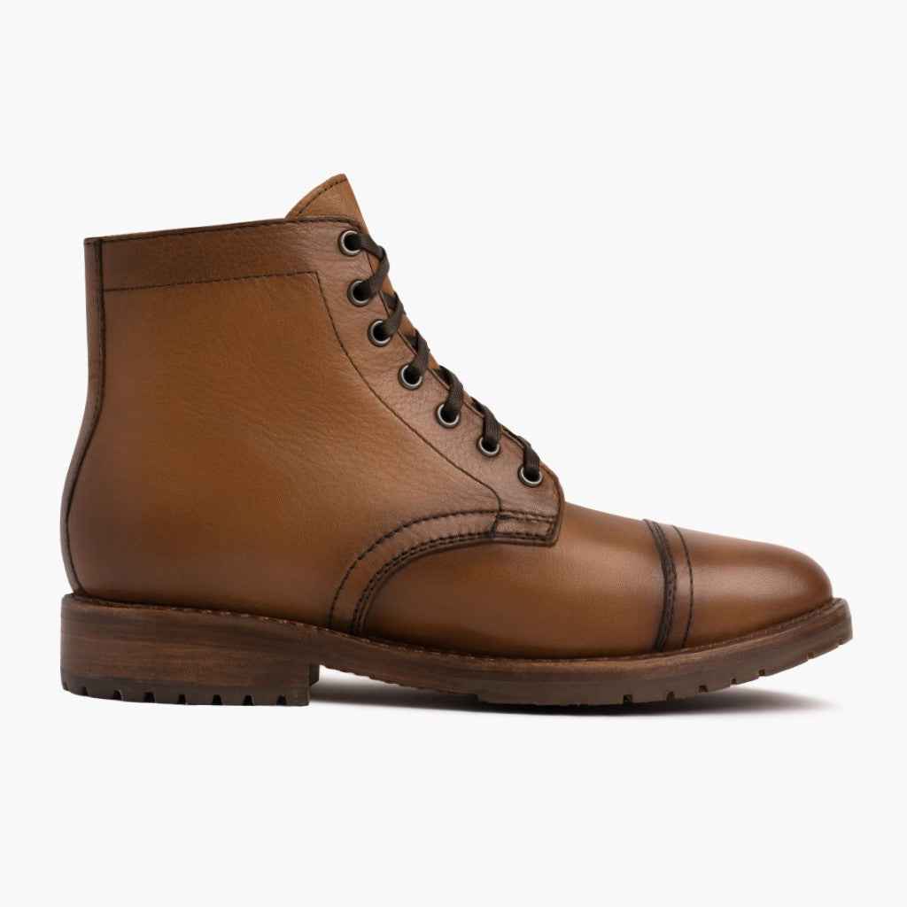 High-Traction Rubber Outsole & Lug Tread Pattern on Major Cuero Stivali in pelle da Uomo