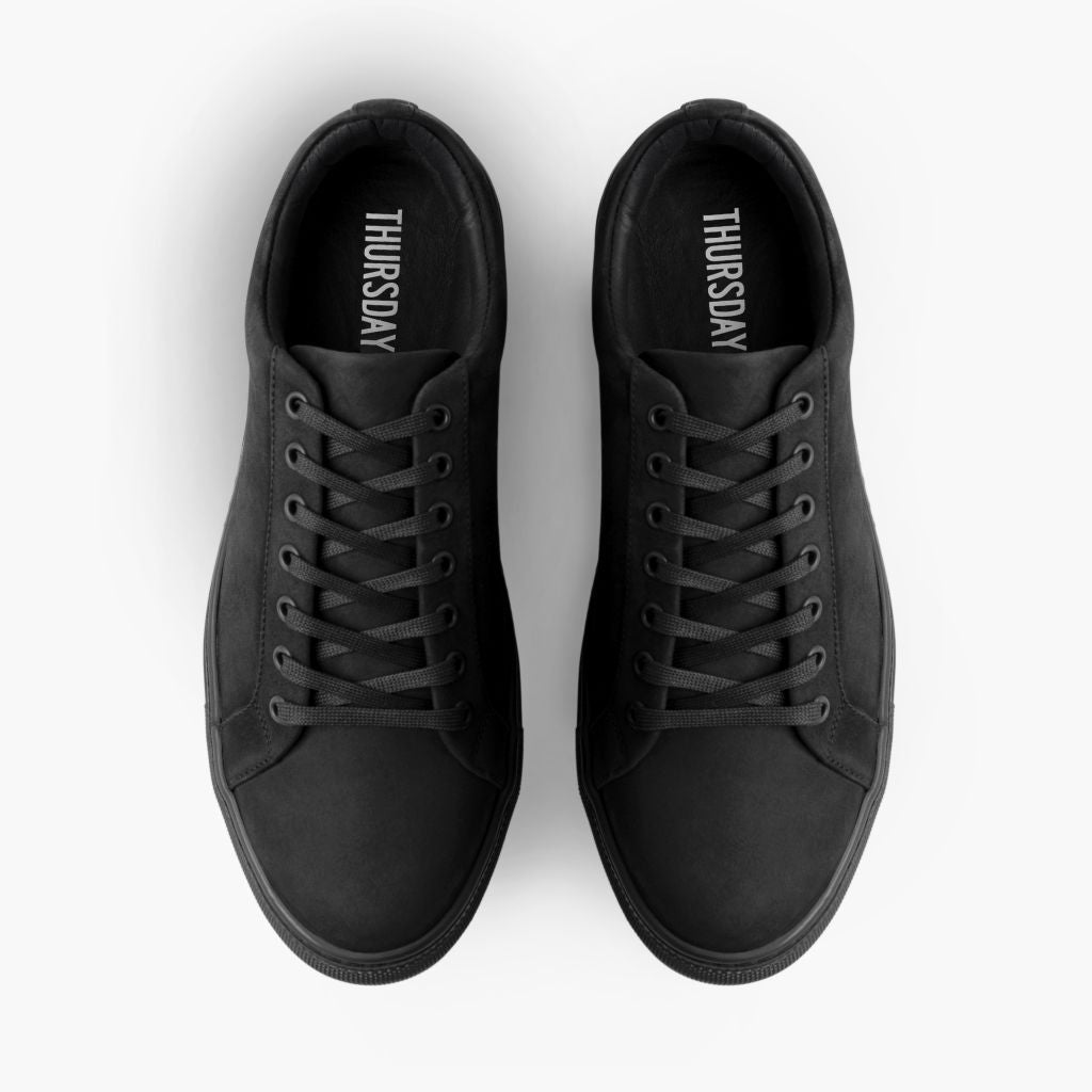 Authentic Full-Grain Leather Grain Depth & Pull-Up Patina Texture Detail