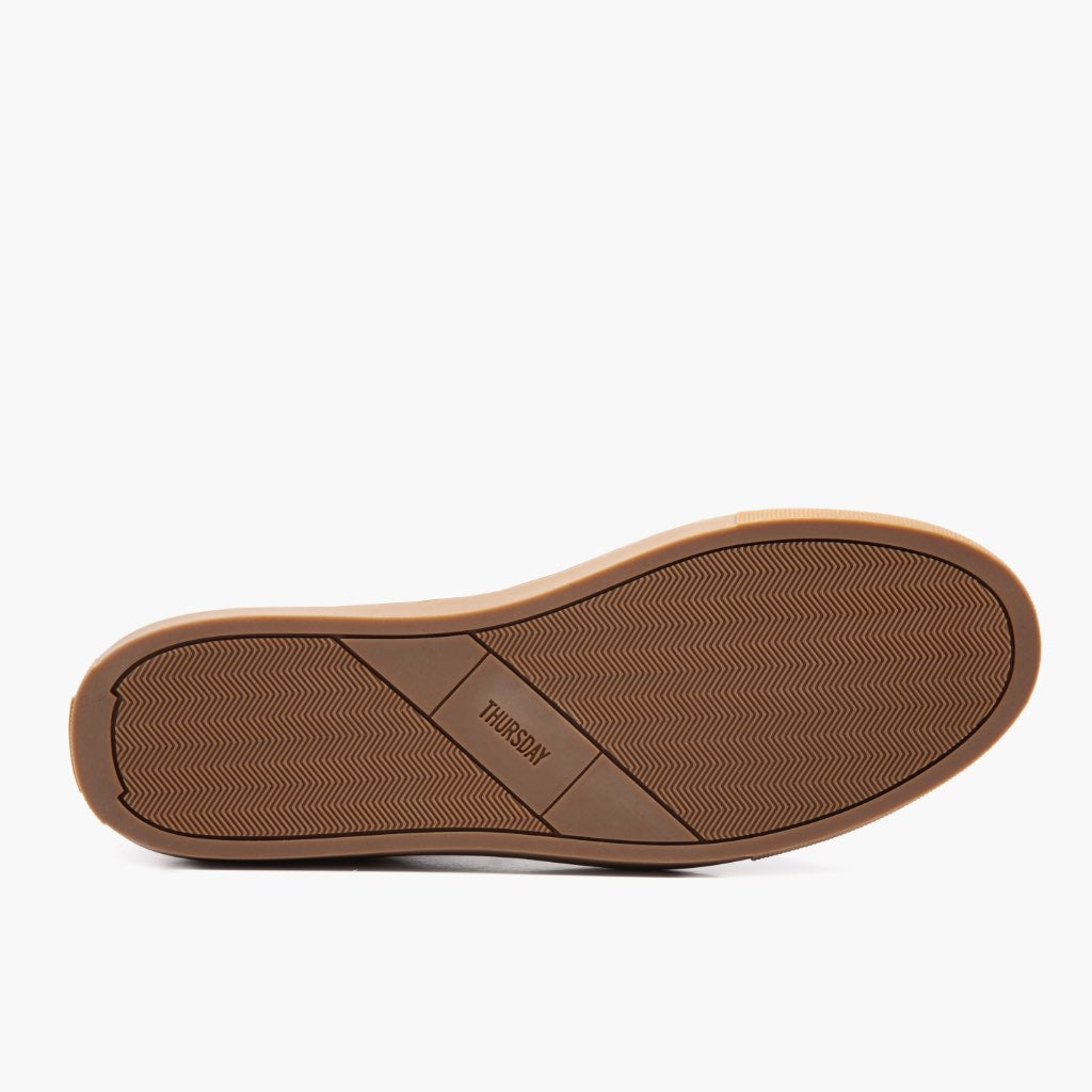 High-Traction Rubber Outsole & Lug Tread Pattern on Premier Low Top Cacao Sneakers in pelle da Uomo For Men