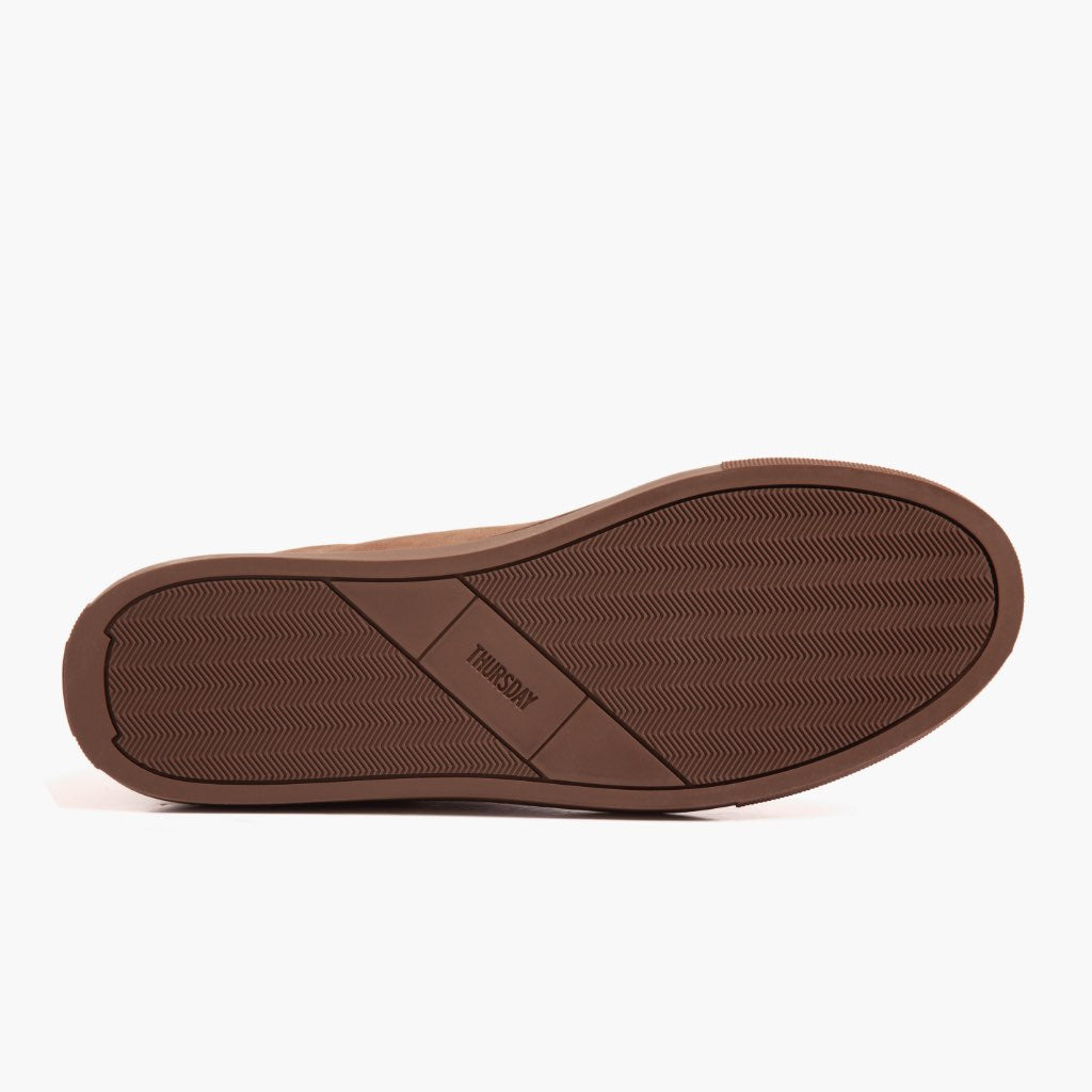 High-Traction Rubber Outsole & Lug Tread Pattern on Premier Low Top Pebble Sneakers in pelle da Uomo For Men