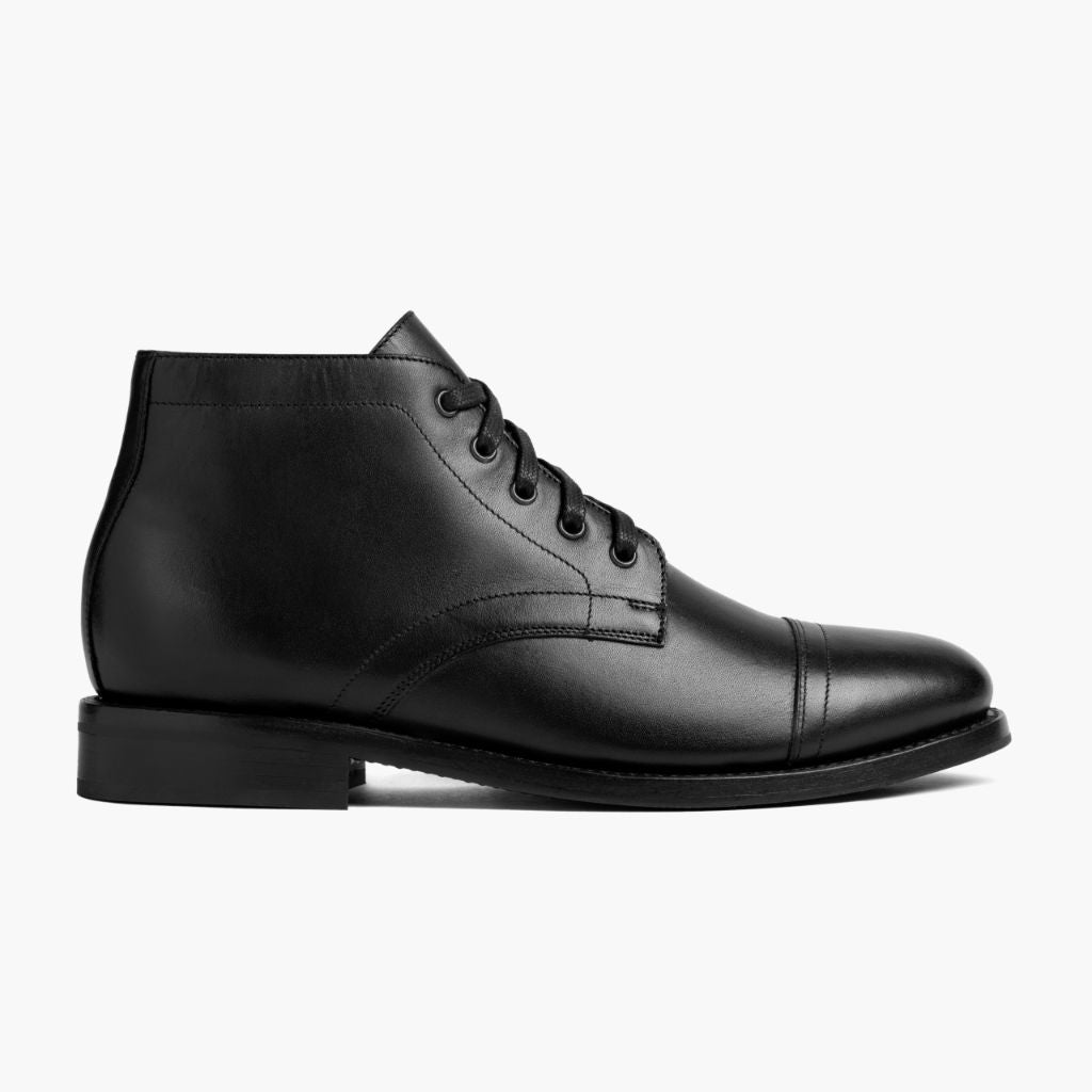 Black Full-Grain leather Boots - Costruzione Goodyear a guardolo & dettaglio puntale