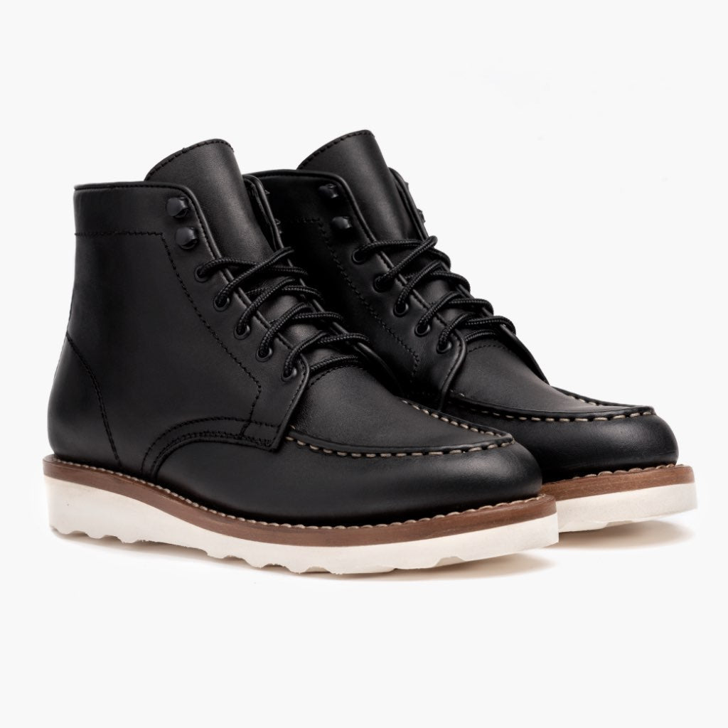 Black Full-Grain leather Boots - Costruzione Goodyear a guardolo & dettaglio puntale
