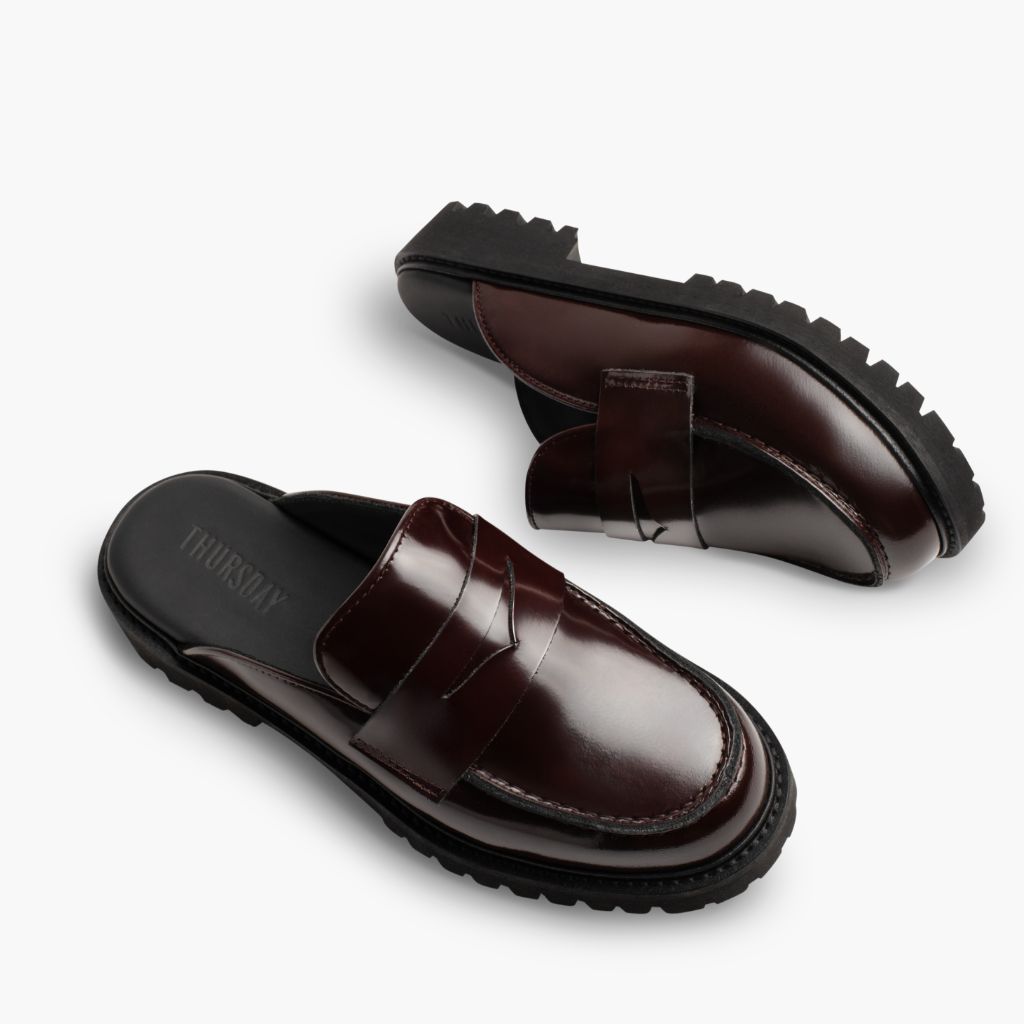 High-Traction Rubber Outsole & Lug Tread Pattern on Penny Mule Bordeaux Stivali in pelle da Donna