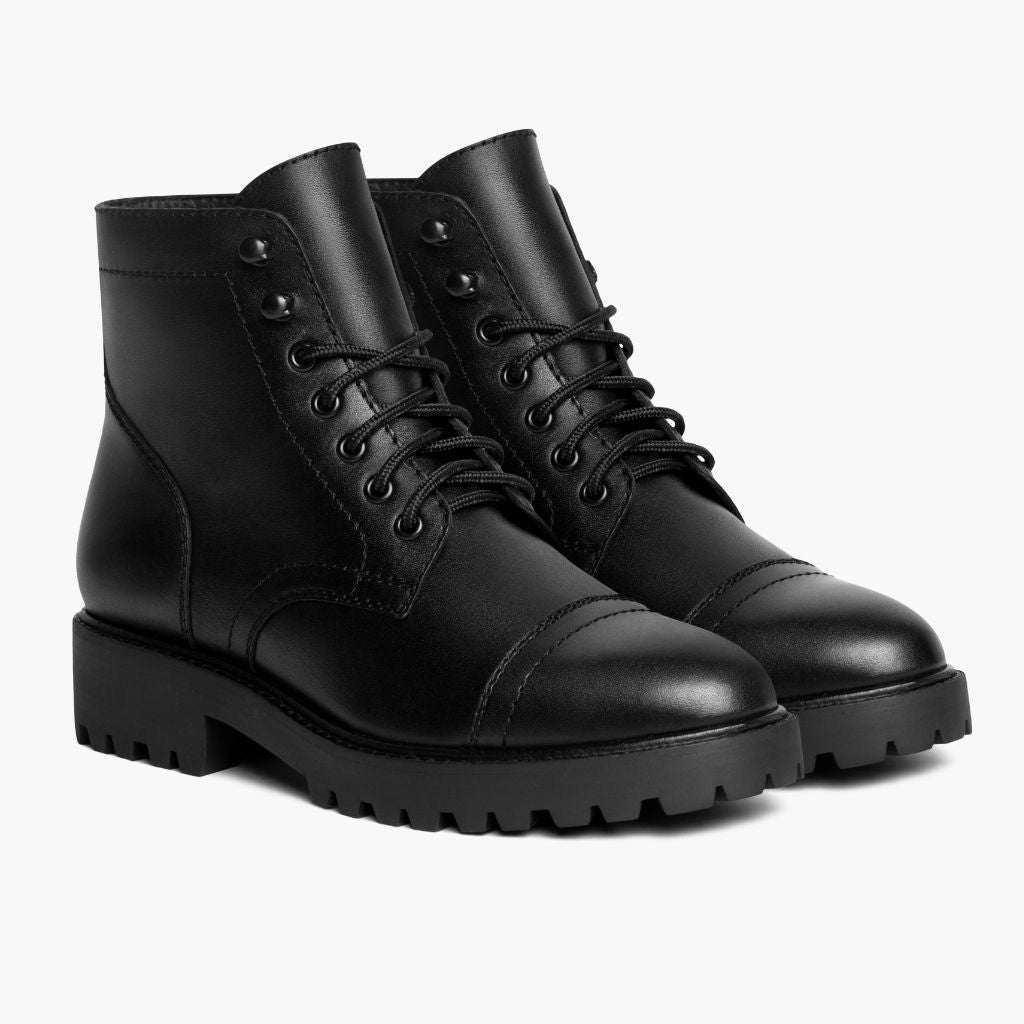 Black Full-Grain leather Boots - Costruzione Goodyear a guardolo & dettaglio puntale