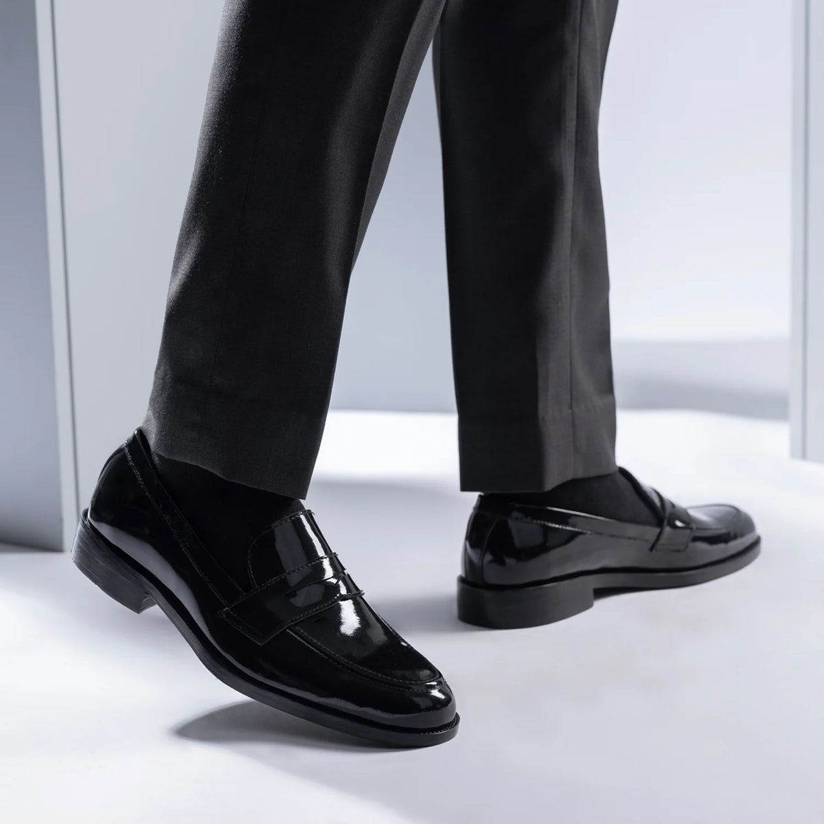 Orlaven Baxton Nero Patent Mocassini in pelle da Uomo footwear image 9