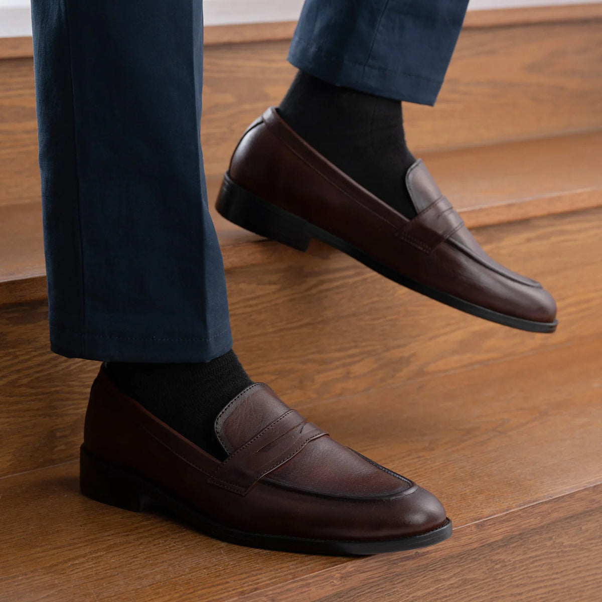 Orlaven Baxton Burnished Marrone Mocassini in pelle da Uomo footwear image 9