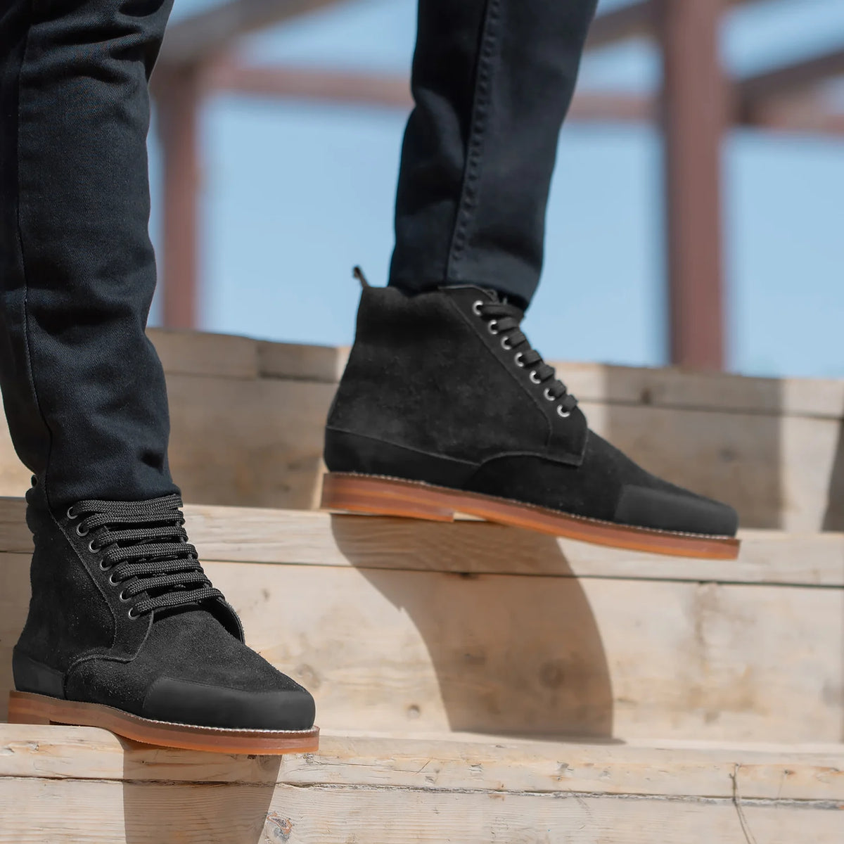 Orlaven Carnell Stivali Moc Toe in camoscio nero da Uomo footwear image 9