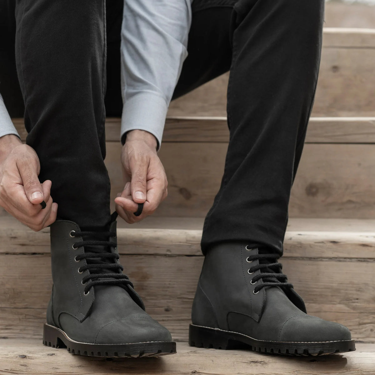 Orlaven Knight Derby Matte Nero Pullup Stivali in pelle - TerraGrip da Uomo footwear image 10