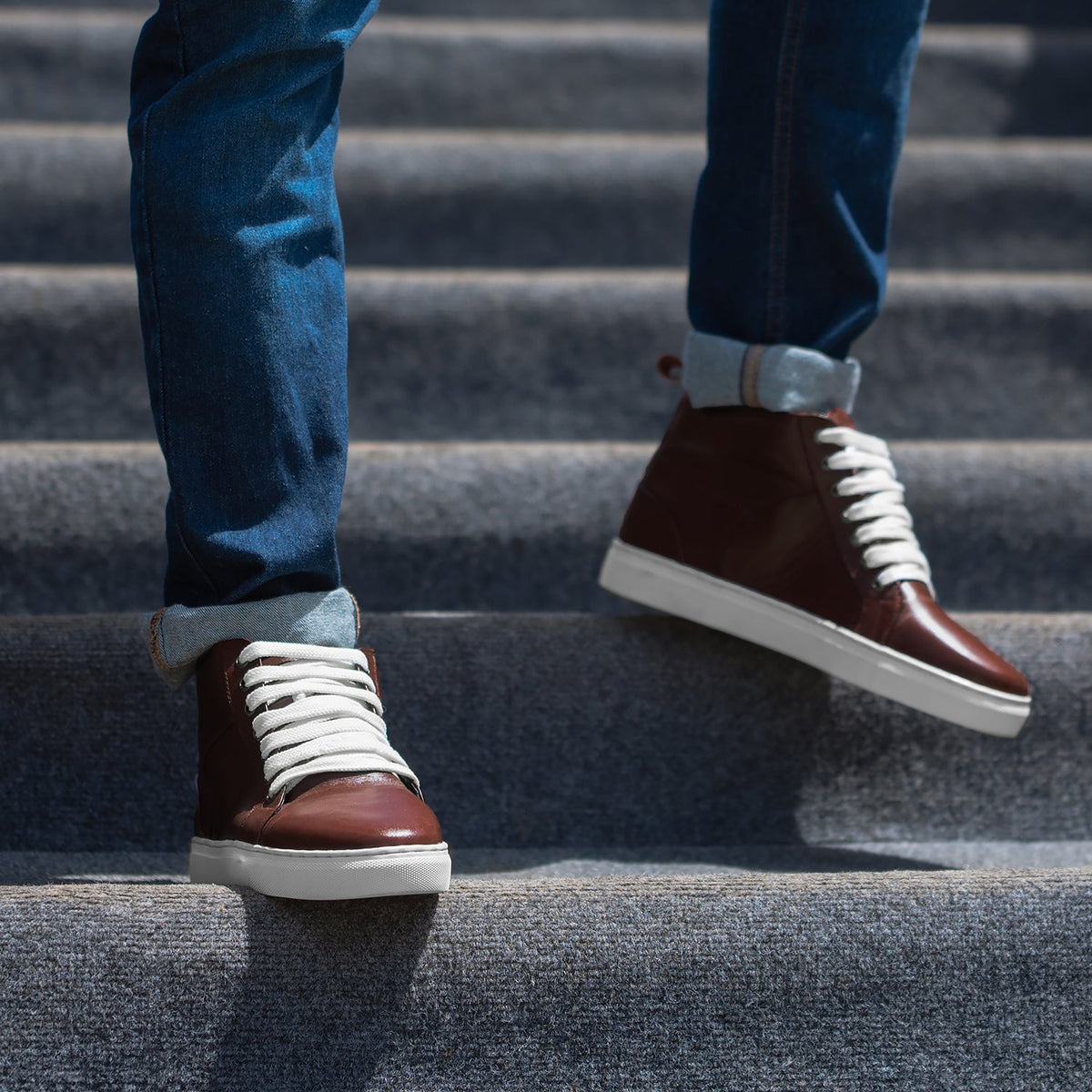 High-Traction Rubber Outsole & Lug Tread Pattern on Marty High Top Marrone Rossiccio Sneakers in pelle da Uomo