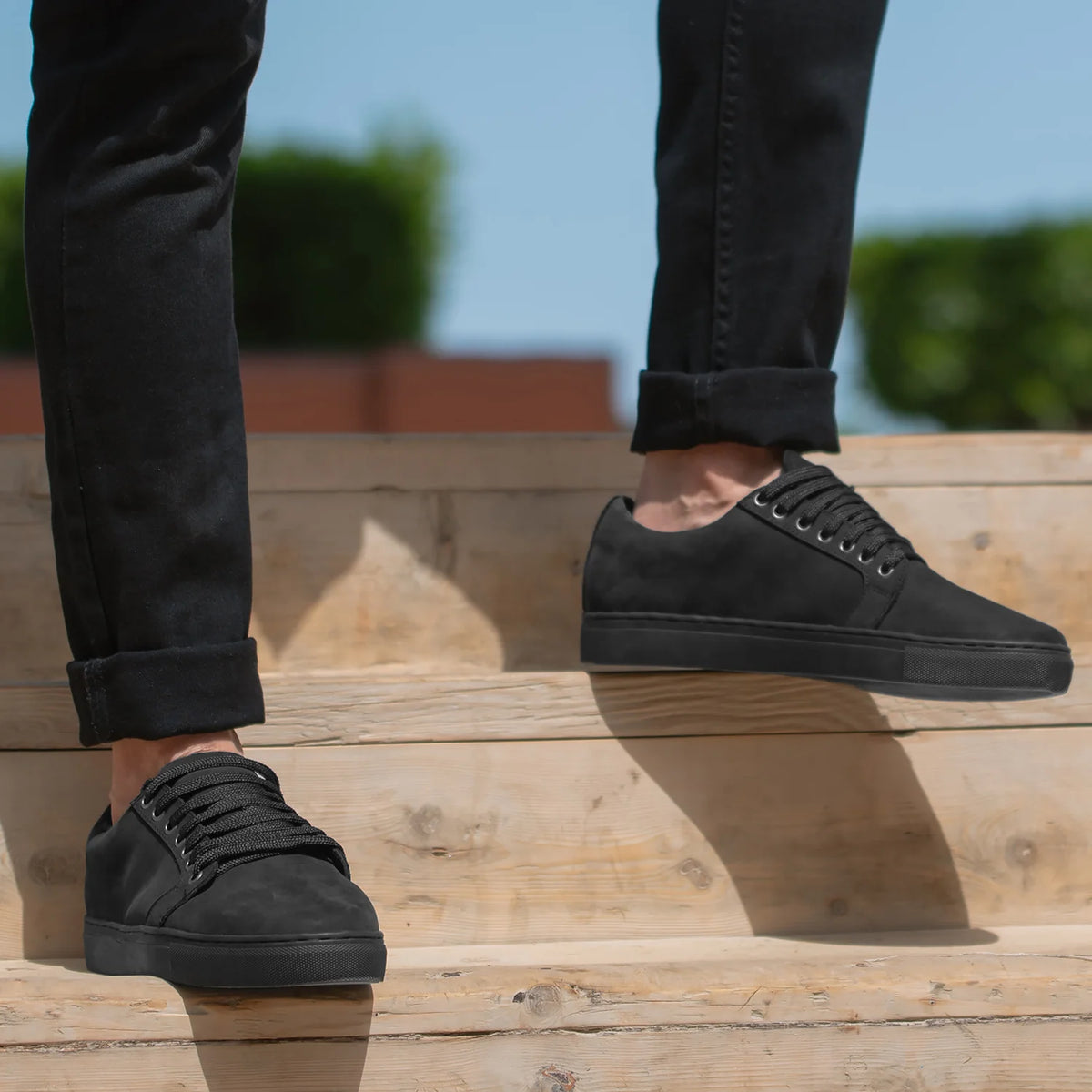 Murphy Low Top Nero Nubuck Sneakers da Uomo - Contrafforte tallone rinforzato & doppie cuciture di precisione