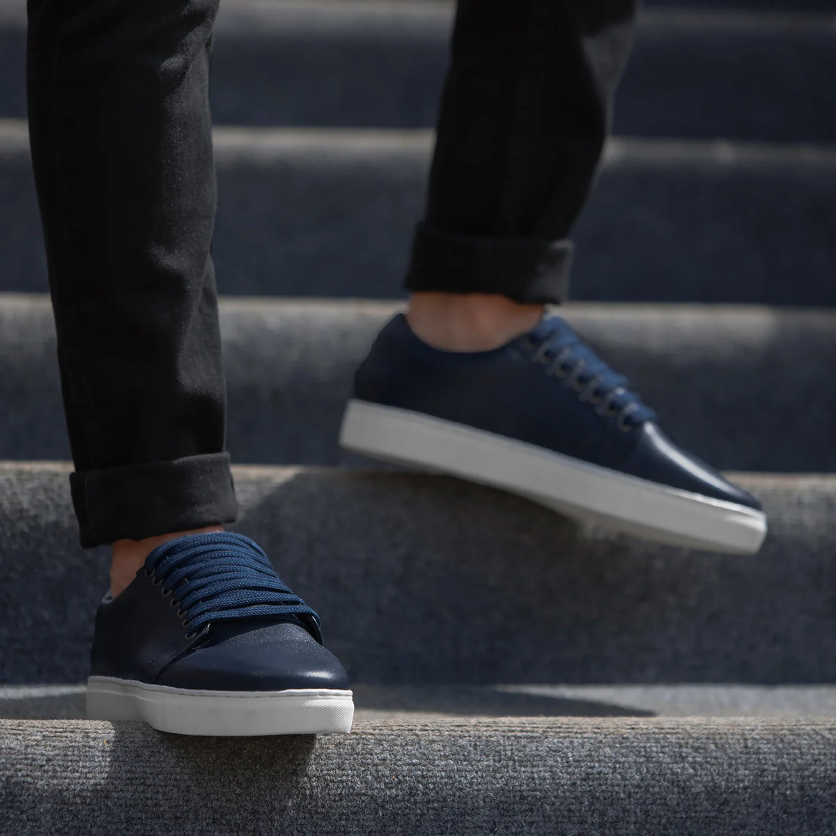 Murphy Low Top Midnight Blu Sneakers in pelle da Uomo - Contrafforte tallone rinforzato & doppie cuciture di precisione