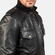 Vista interna Showing Quilted viscose lining &amp; Dual Inside Utility Storage Pockets