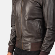 Vista interna Showing Quilted Polyester Lining (Fleece on Collar) &amp; Dual Inside Utility Storage Pockets