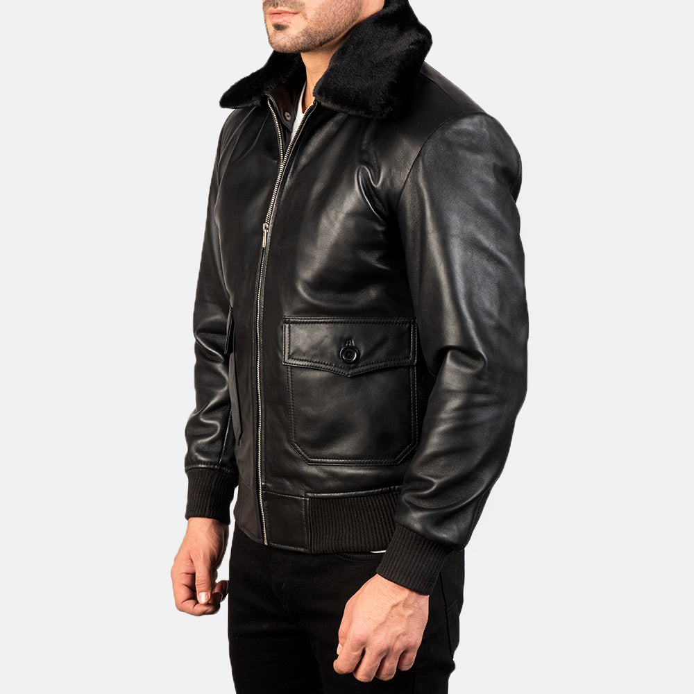 Black Sheepskin Leather Bomber Jacket - Vista posteriore Showing Tailored Shoulder Fit &amp; Clean Hemline