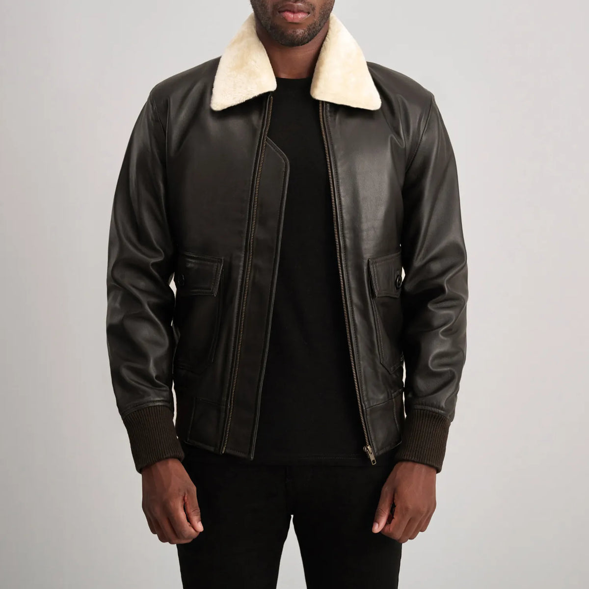 
Airin G-1 Marrone & Cream Bomber in Pelle da Uomo in Brown Sheepskin Leather - Vista frontale e silhouette sartoriale | Acquista online