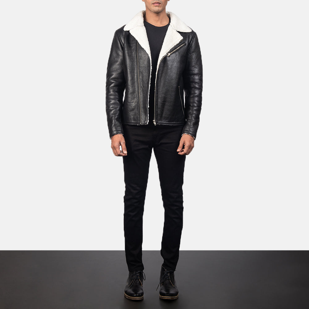 Dettaglio ravvicinato of Notch &amp; Zipper Hardware on Men's Alberto Bianco Shearling Nero Giacca in Pelle da Uomo