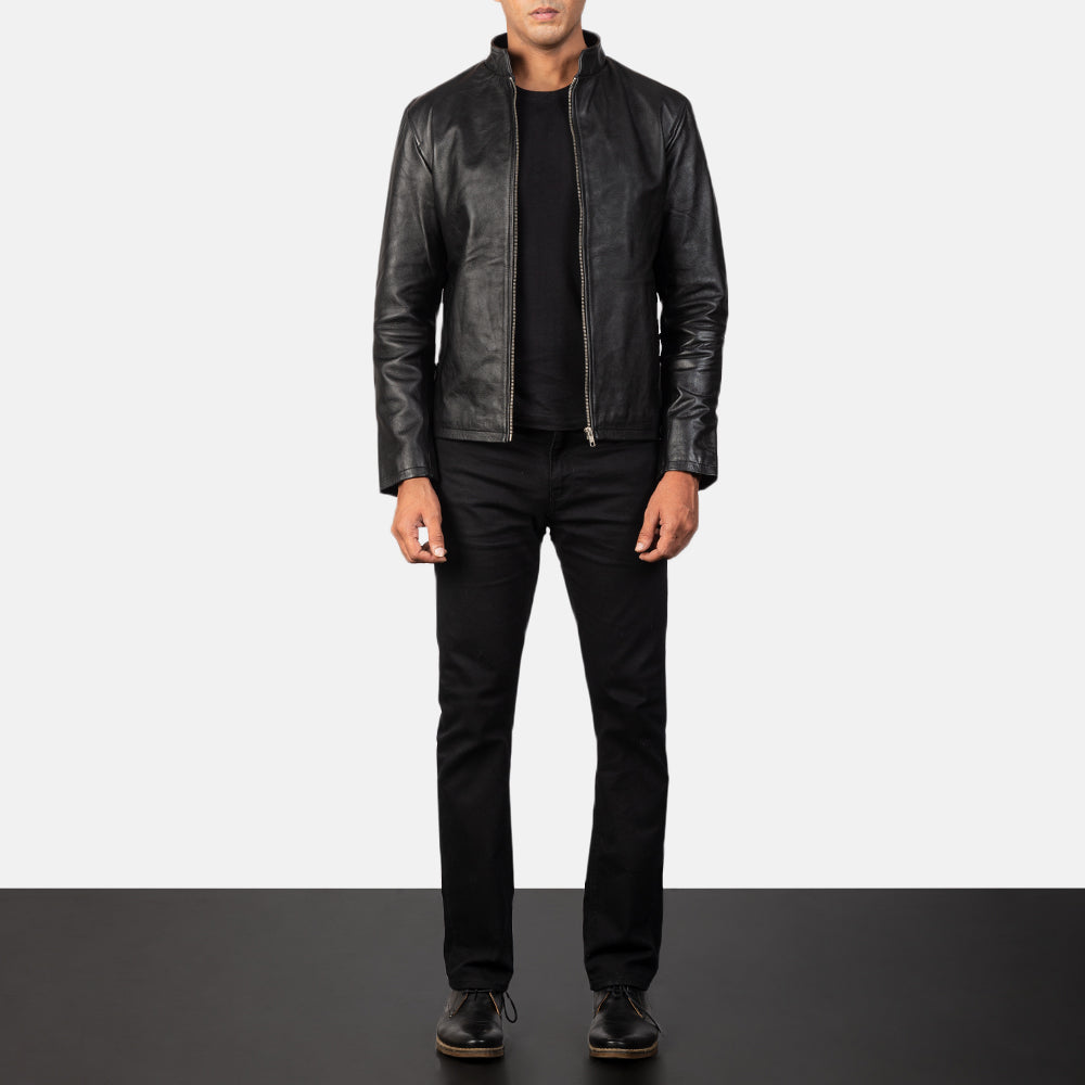 Dettaglio ravvicinato of Band &amp; Zipper Hardware on Men's Alex Black Leather Biker Jacket