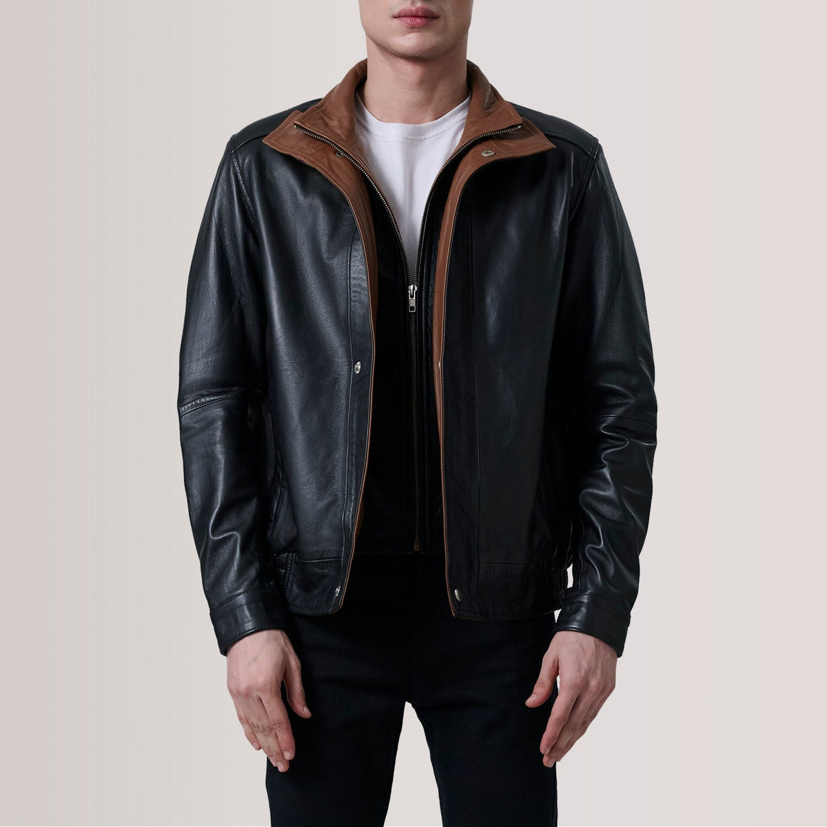 Alfred Brown Leather Bomber Jacket For Men in Brown Sheepskin Leather - Vista frontale e linea su misura | Acquista online