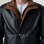 Vista interna Showing Quilted Polyester Lining &amp; Dual Inside Utility Storage Pockets