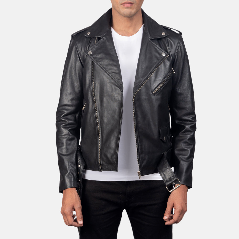 
Allaric Alley Black Leather Biker Jacket in Black Cowhide Leather - Vista frontale e silhouette sartoriale | Acquista online