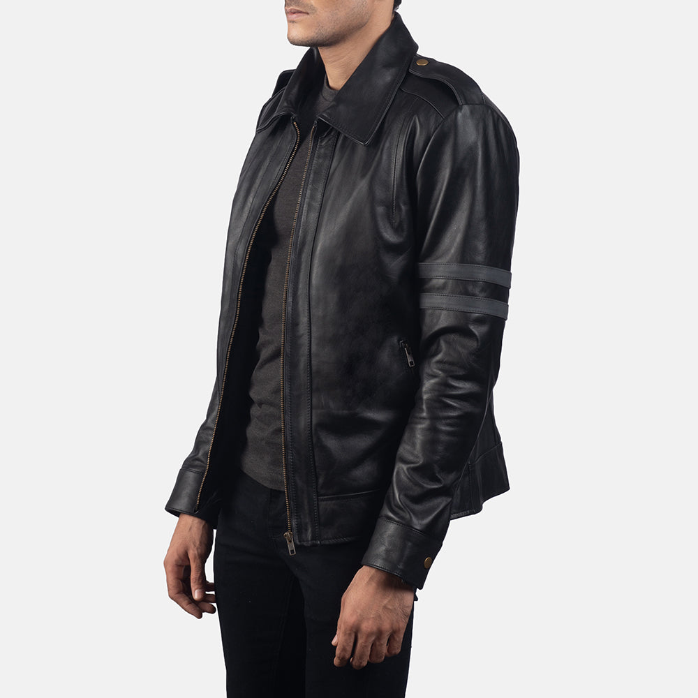 Black Cowhide Leather Biker Jacket - Vista posteriore Showing Tailored Shoulder Fit &amp; Clean Hemline
