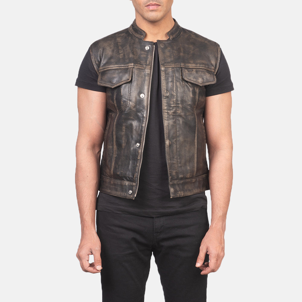 
Atlas Moto Marrone Invecchiato Gilet in Pelle da Uomo in Distressed Brown Sheepskin Leather - Vista frontale e silhouette sartoriale | Acquista online