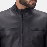 Dettaglio ravvicinato of High neck &amp; Zipper Hardware on Austere Matte Nero Giacca Biker in Pelle da Uomo