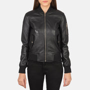 
Dettaglio ravvicinato of Rib Knit & Zipper Hardware on Ava Ma-1 Black Leather Bomber Jacket