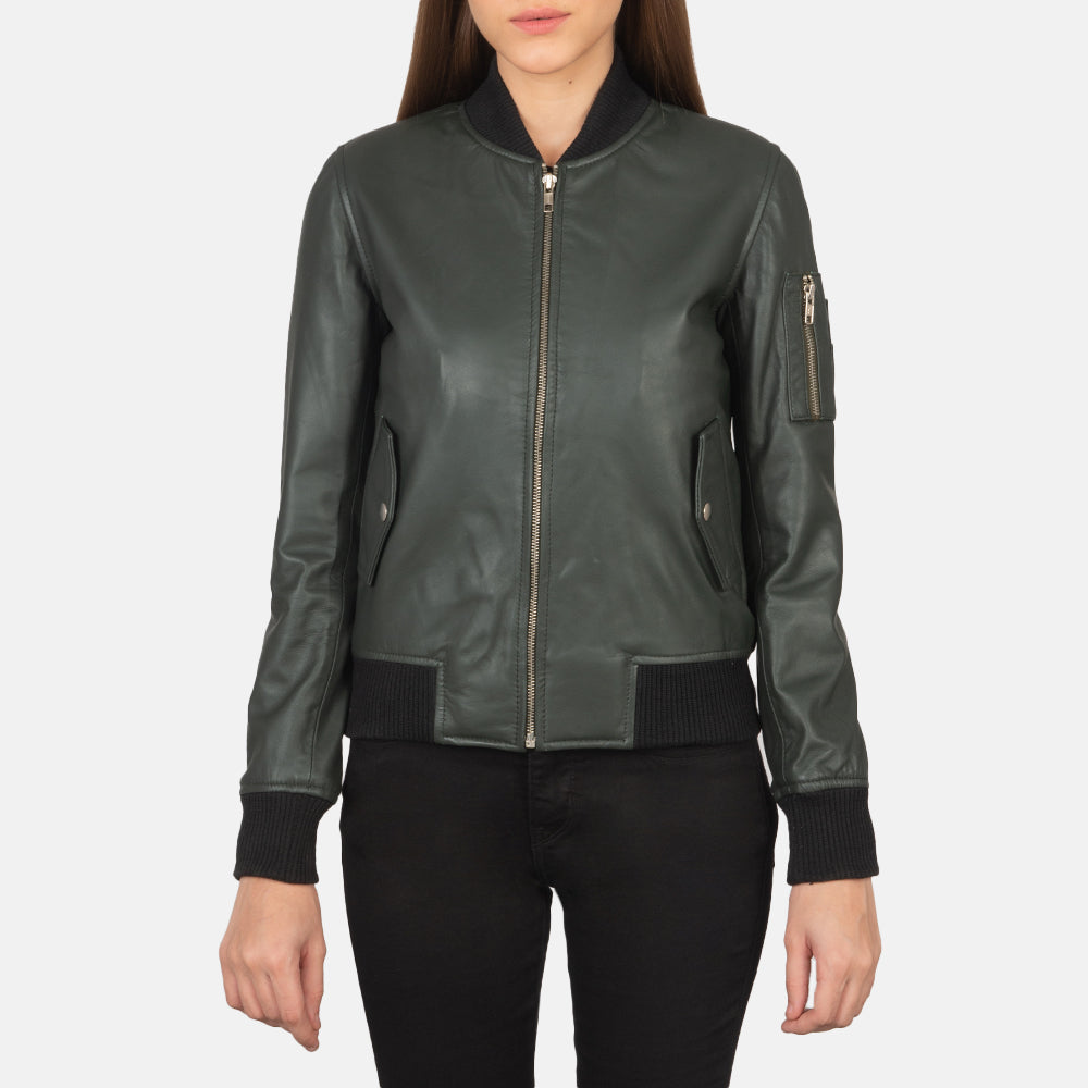 
Dettaglio ravvicinato of Rib Knit & Zipper Hardware on Ava Ma-1 Green Leather Bomber Jacket