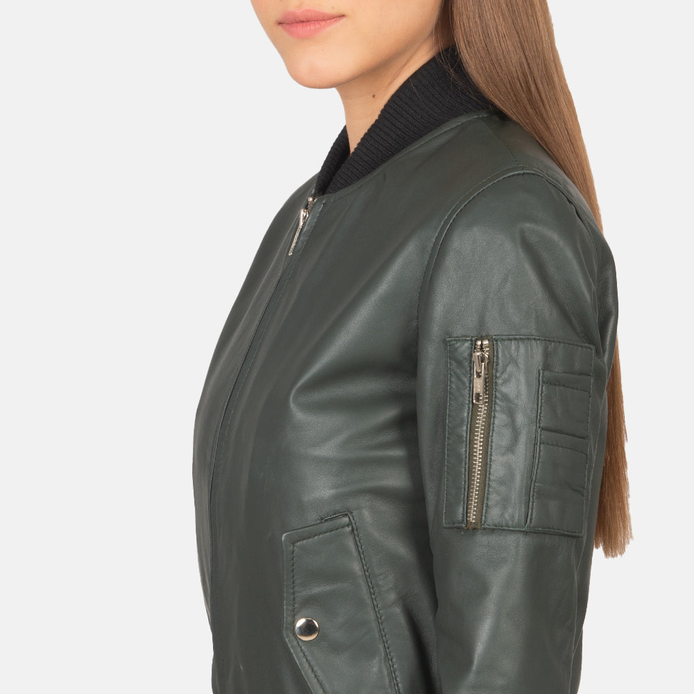 
Vista interna Showing Quilted Viscose Lining & Due tasche interne funzionali
