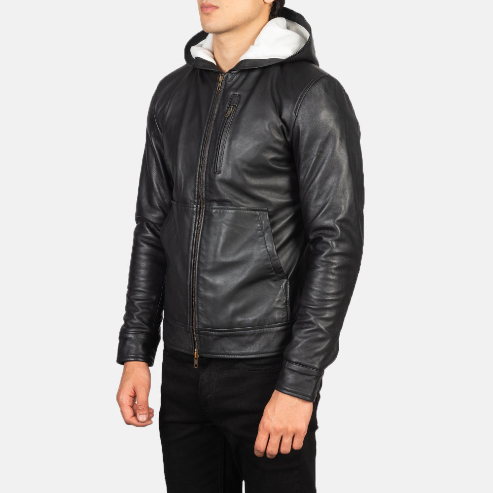Black Sheepskin Leather Bomber Jacket - Vista posteriore Showing Tailored Shoulder Fit &amp; Clean Hemline