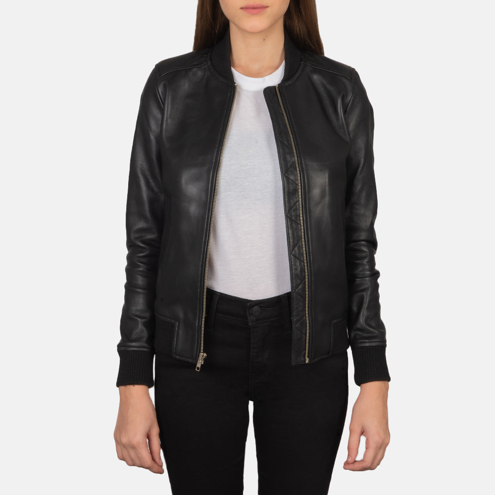 
Bliss Nero Bomber in Pelle da Donna in Black Sheepskin Leather - Vista frontale e silhouette sartoriale | Acquista online