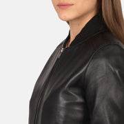 
Vista interna Showing Quilted Polyester Lining & Due tasche interne funzionali