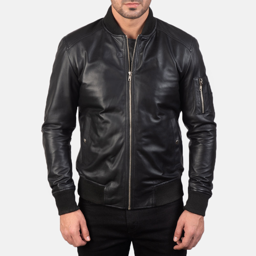 
Dettaglio ravvicinato of Rib Knit & Zipper Hardware on Bomia Ma-1 Black Leather Bomber Jacket
