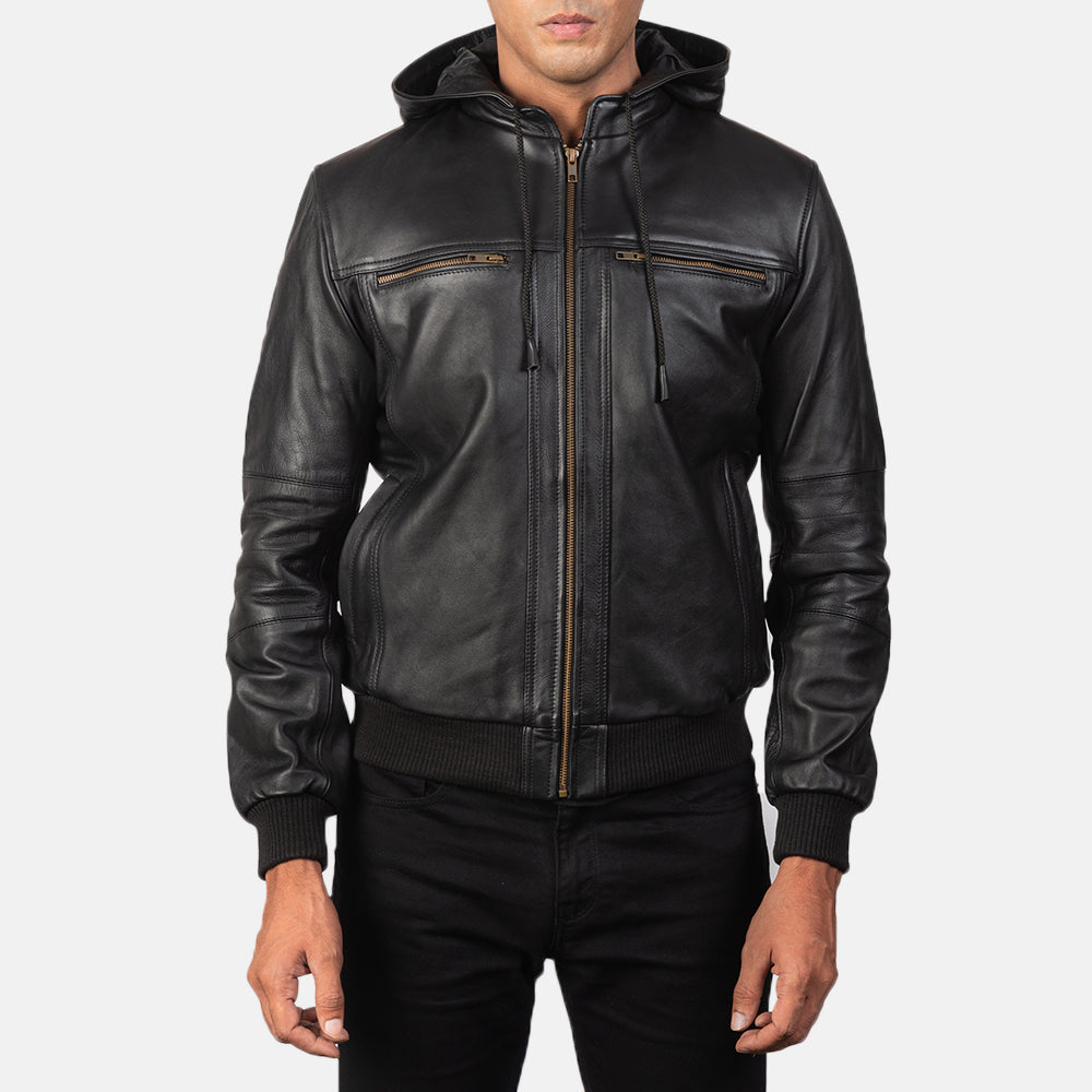 
Bouncer Biz Black Leather Hooded Bomber Jacket - Vista laterale che mostra il taglio ergonomico delle maniche