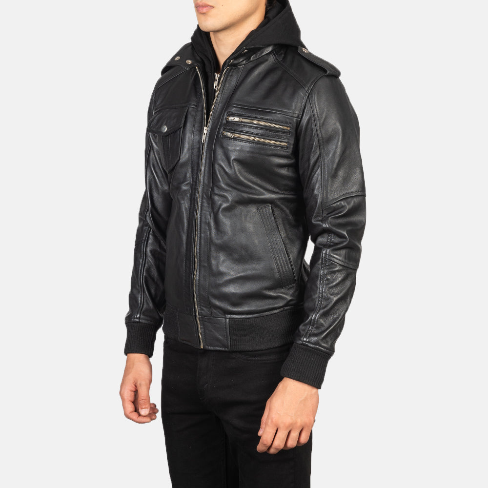 
Black Sheepskin Leather Bomber Jacket - Vista posteriore con spalle definite e orlo pulito