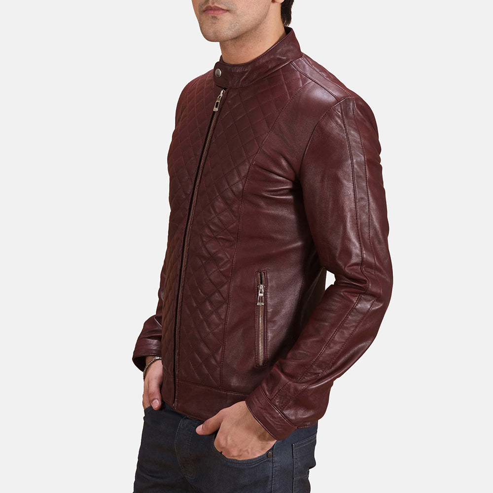 
Maroon Sheepskin Leather Biker Jacket - Vista posteriore con spalle definite e orlo pulito