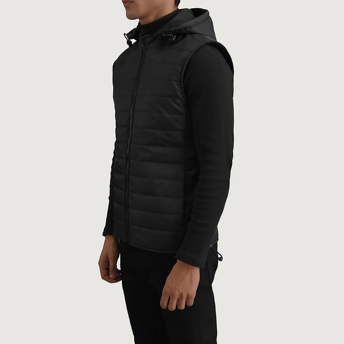 
Black Full-Grain leather Vest - Vista posteriore con spalle definite e orlo pulito