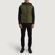 
Carlo Verde Gilet imbottito con cappuccio da Uomo - Vista laterale che mostra il taglio ergonomico delle maniche