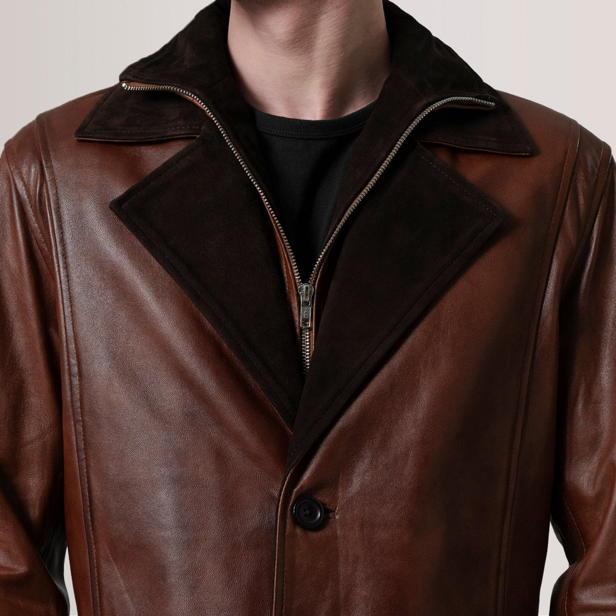 
Vista interna Showing Quilted Polyester Lining & Due tasche interne funzionali