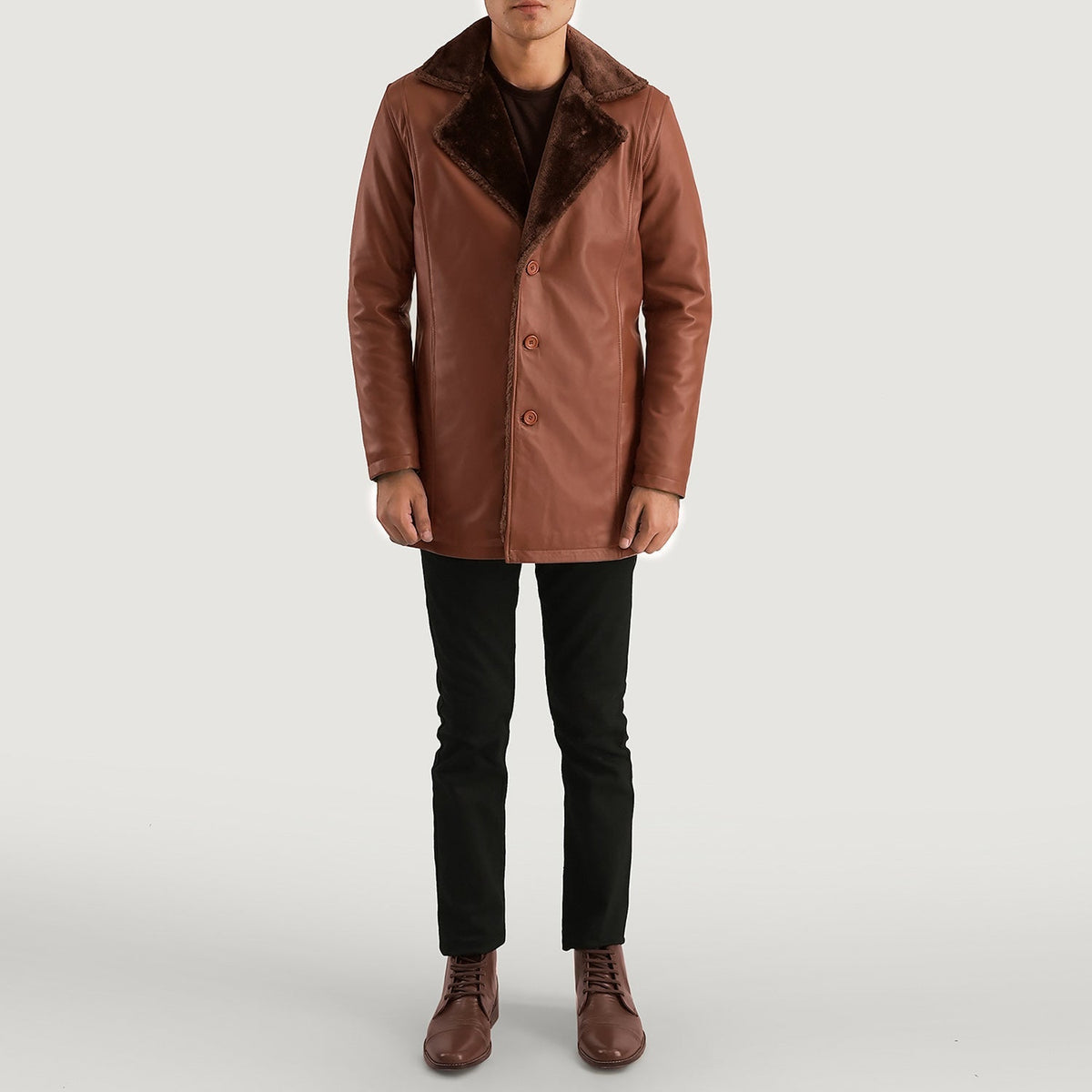 Men's Cinnamon Marrone Leather Fur Cappotto in Pelle da Uomo - Lateral Side Profile View Showing Sleeve Cut &amp; Athletic Taper Fit