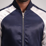 Vista interna Showing Quilted Polyester Lining &amp; Dual Inside Utility Storage Pockets