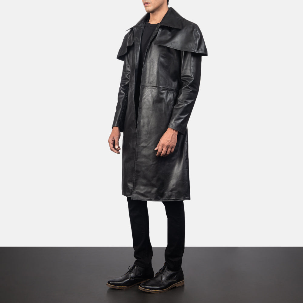 Black Cowhide Leather Trench Coat - Vista posteriore Showing Tailored Shoulder Fit &amp; Clean Hemline
