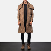 Men's Classic Marrone Leather Duster da Uomo in Distressed Brown Sheepskin Snuffed - Vista frontale e linea su misura | Acquista online