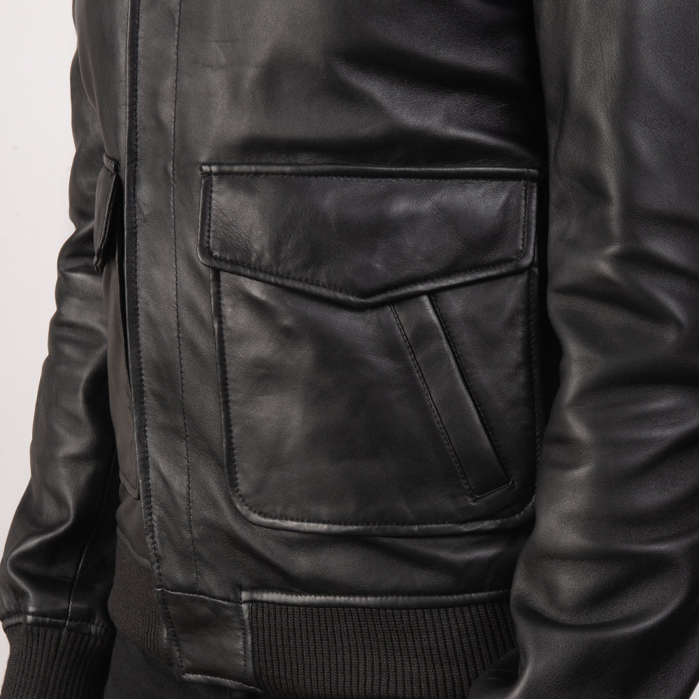 Vista interna Showing Quilted viscose lining &amp; Dual Inside Utility Storage Pockets
